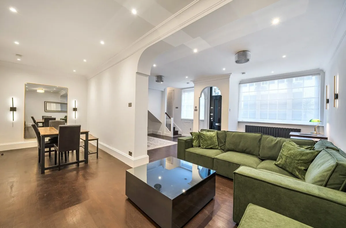 Elvaston Mews, London, SW7