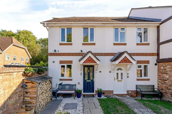 Pound Meadow, Sherfield-on-Loddon, RG27