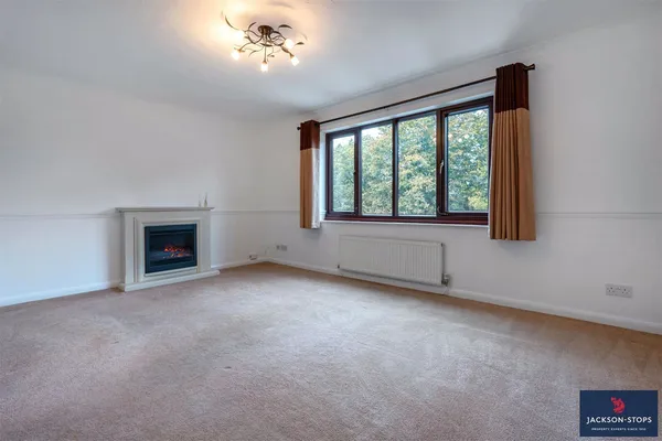 Armstrong Close, Newmarket, CB8 photo 12