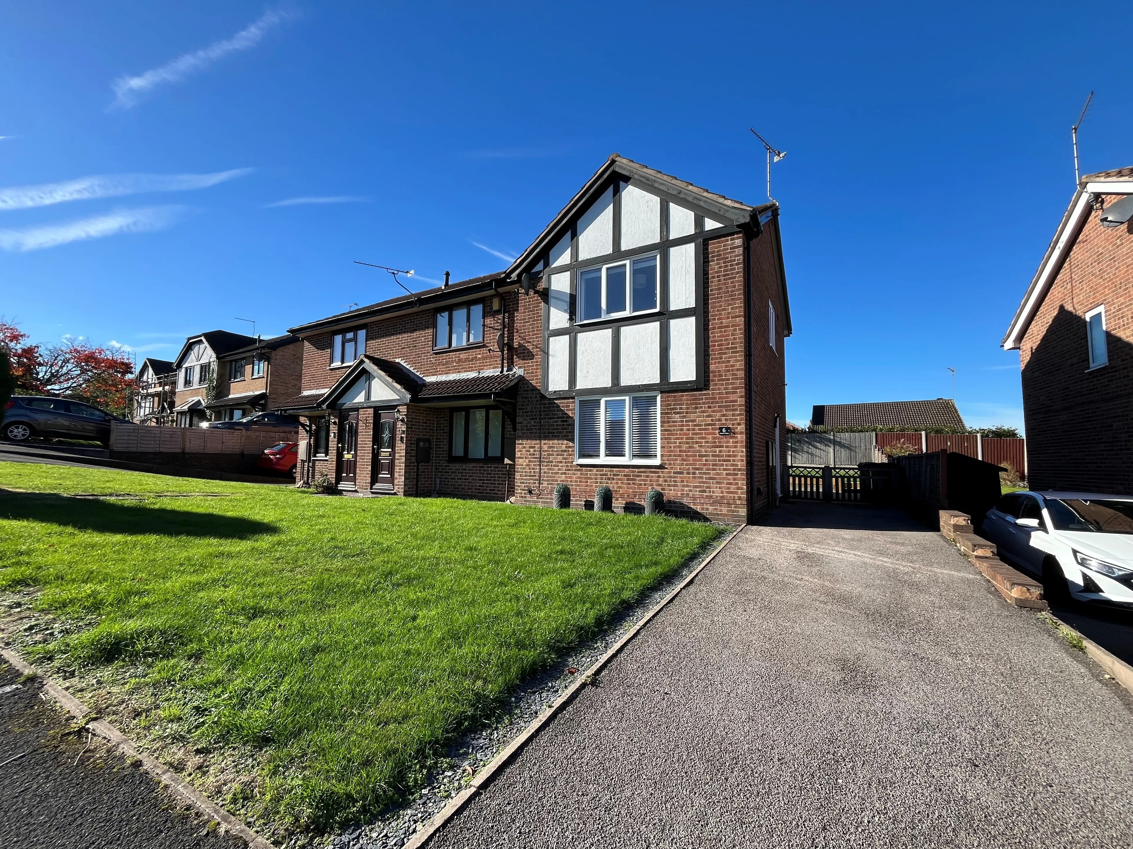 Property at Kestrel Close, Uttoxeter