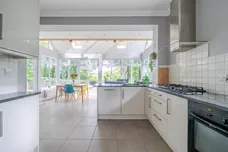 Whitmore Vale Road, HINDHEAD, GU26 photo 7