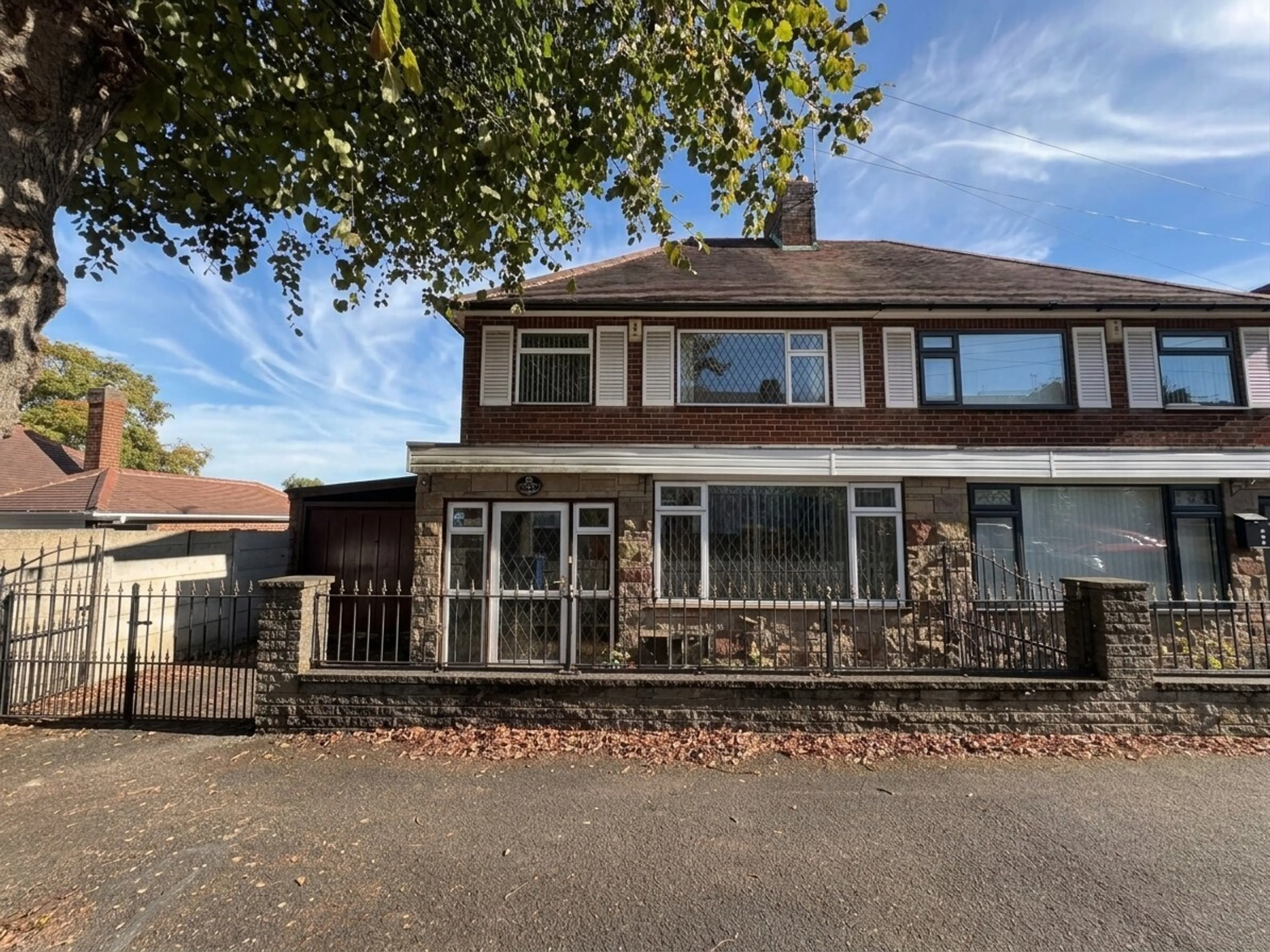 Property photo 0
