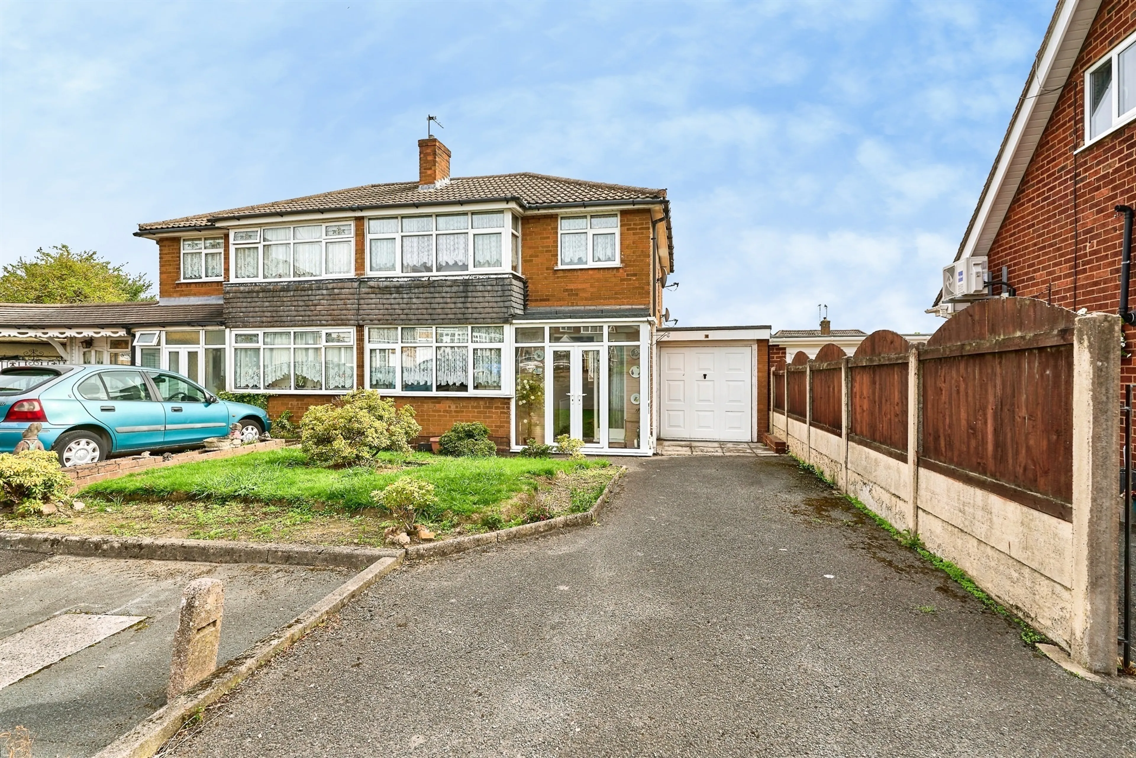 Property photo 0