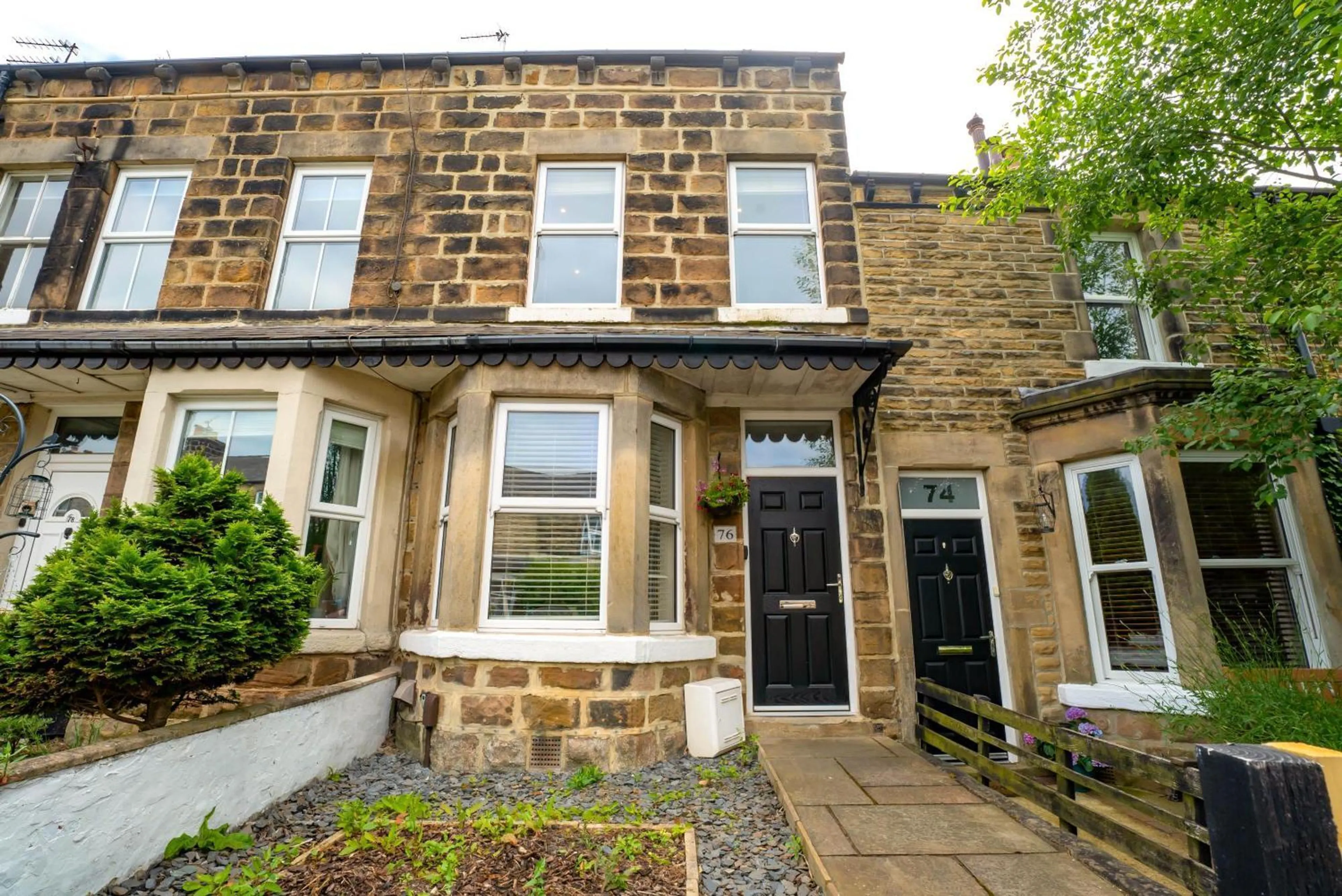 Property at Mayfield Grove, HG1 5EY