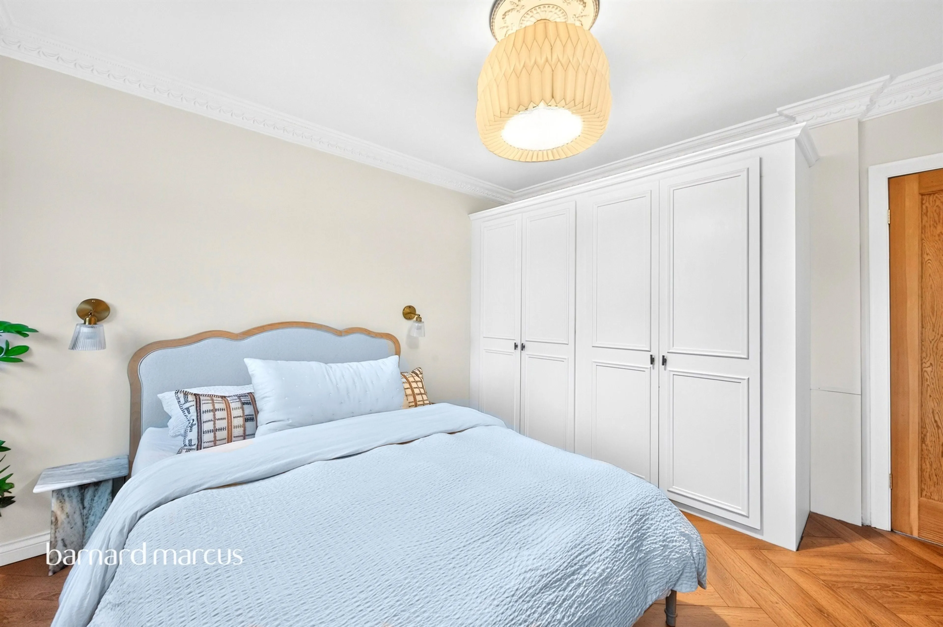 Property at South Bank, Surbiton