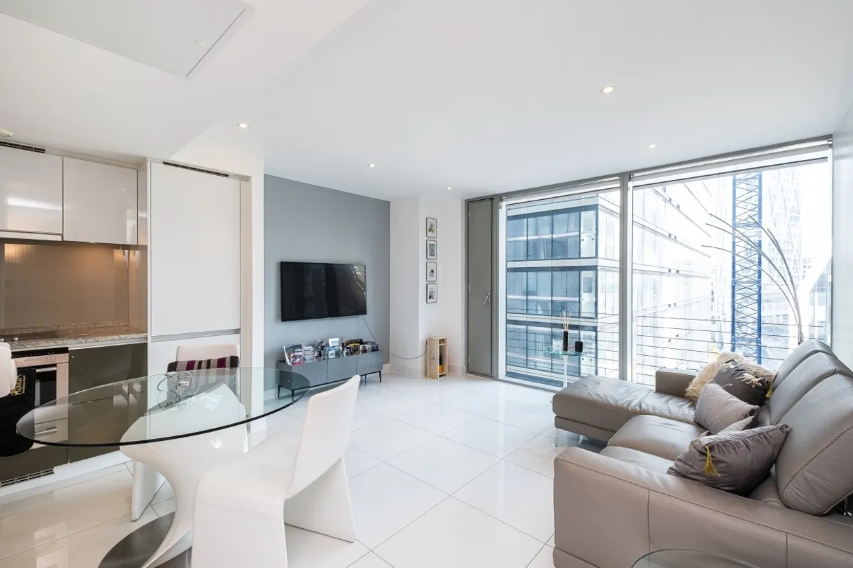 Landmark West Tower, E14 photo 1