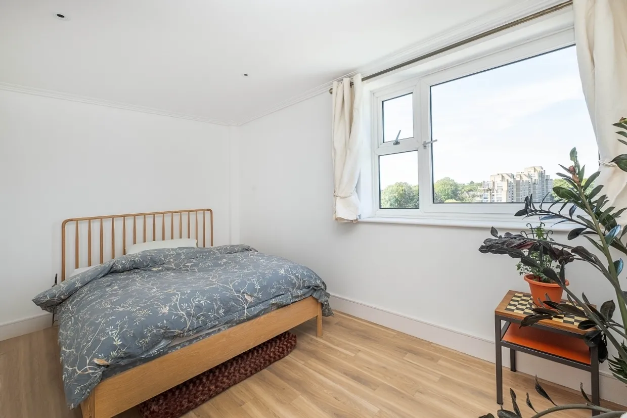 Albany Park Road Kingston upon Thames KT2 photo 4