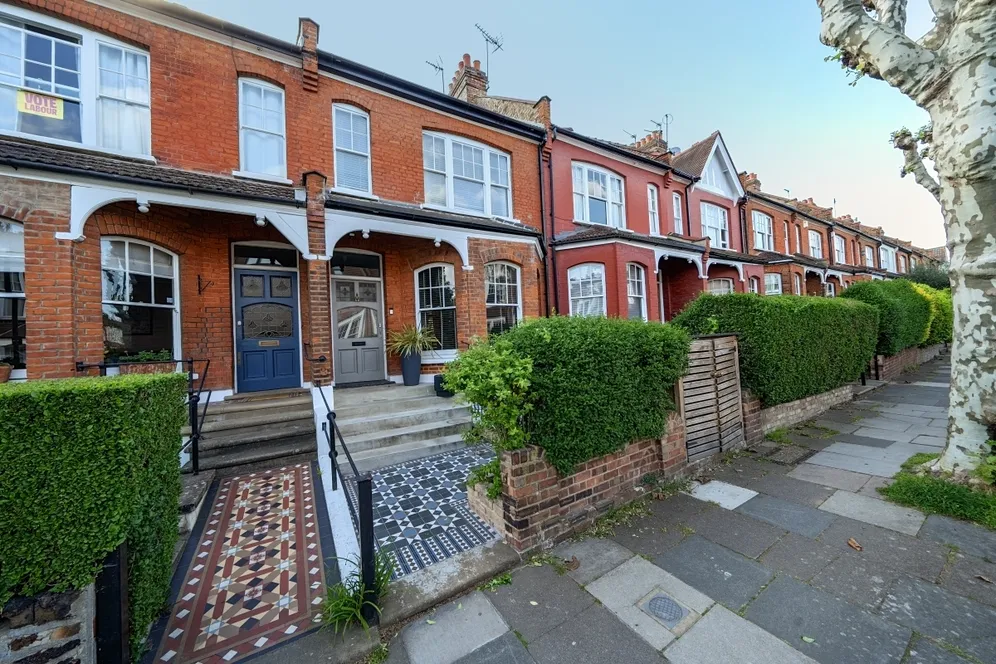Priory Avenue Crouch End N8 photo 13