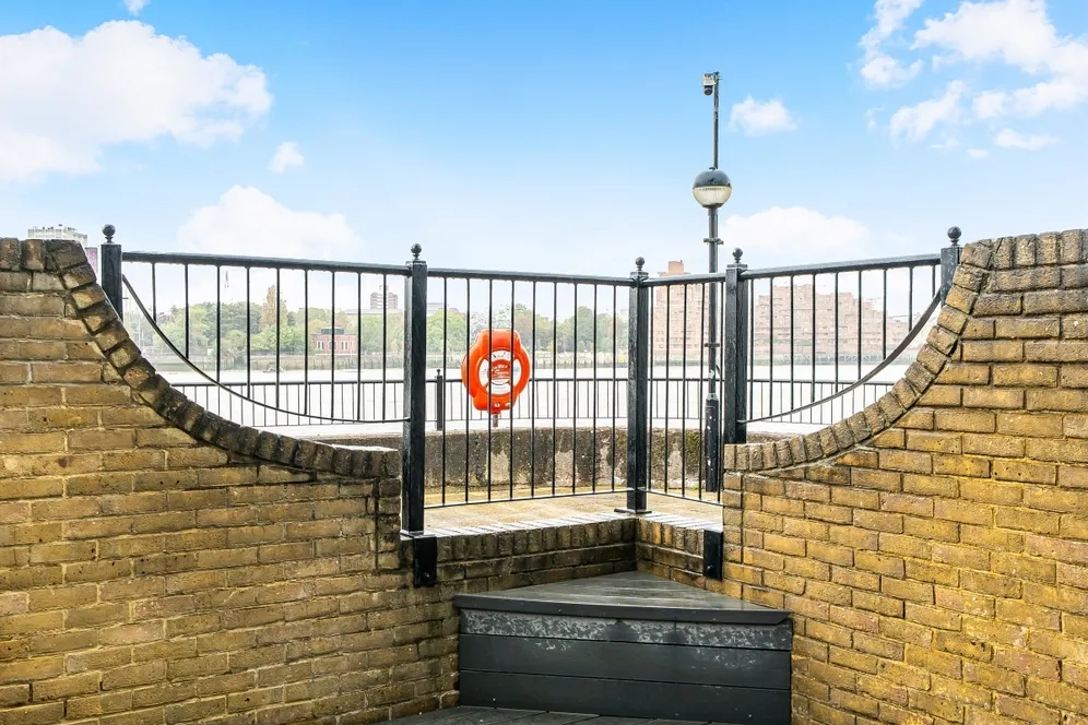 Pacific Wharf, Rotherhithe, SE16 photo 14