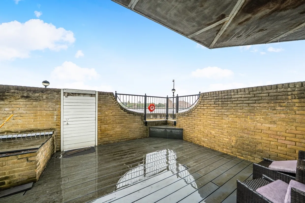 Pacific Wharf, Rotherhithe, SE16 photo 15