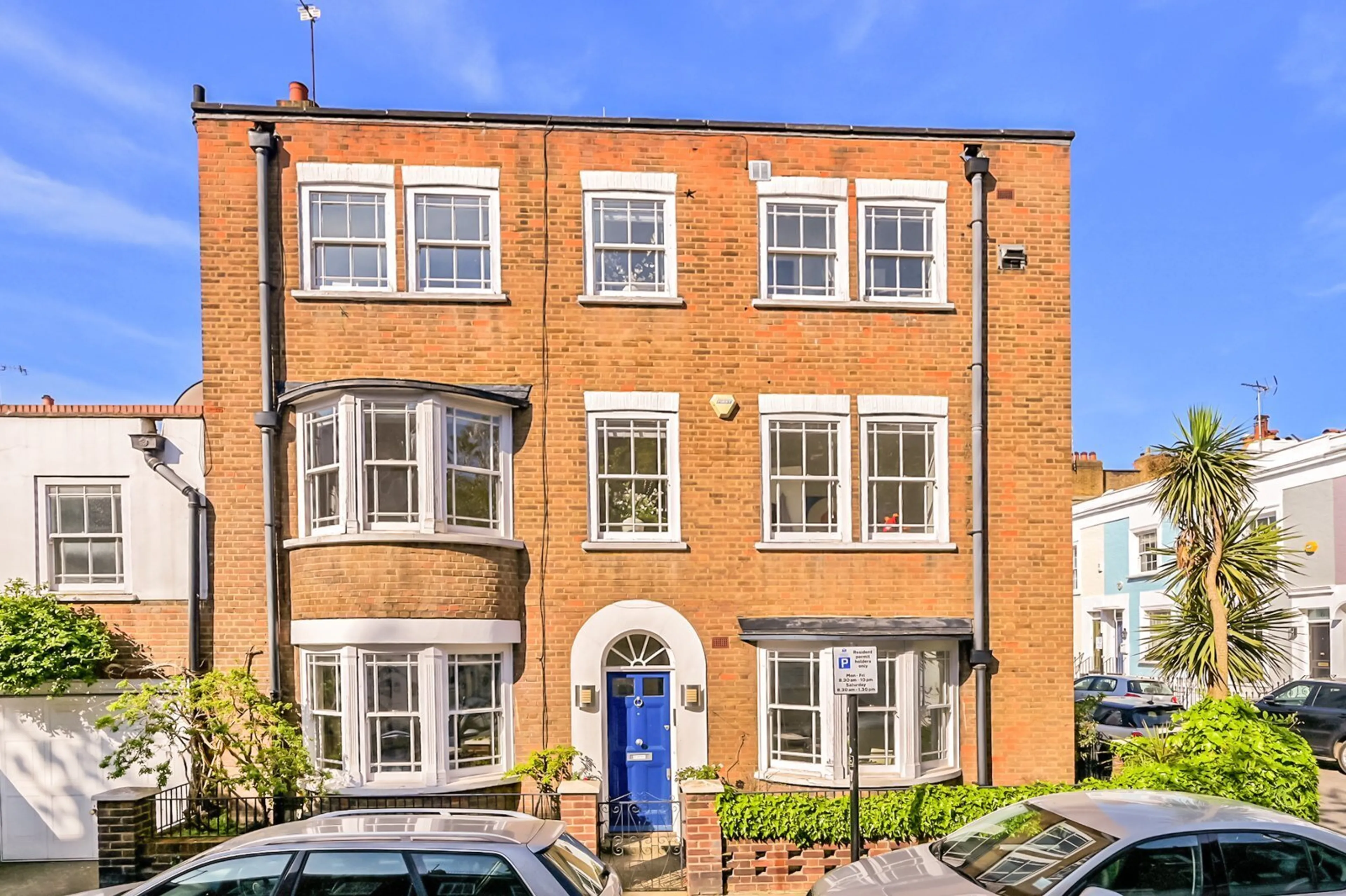 Property at Hillgate Place, Kensington, London, W8