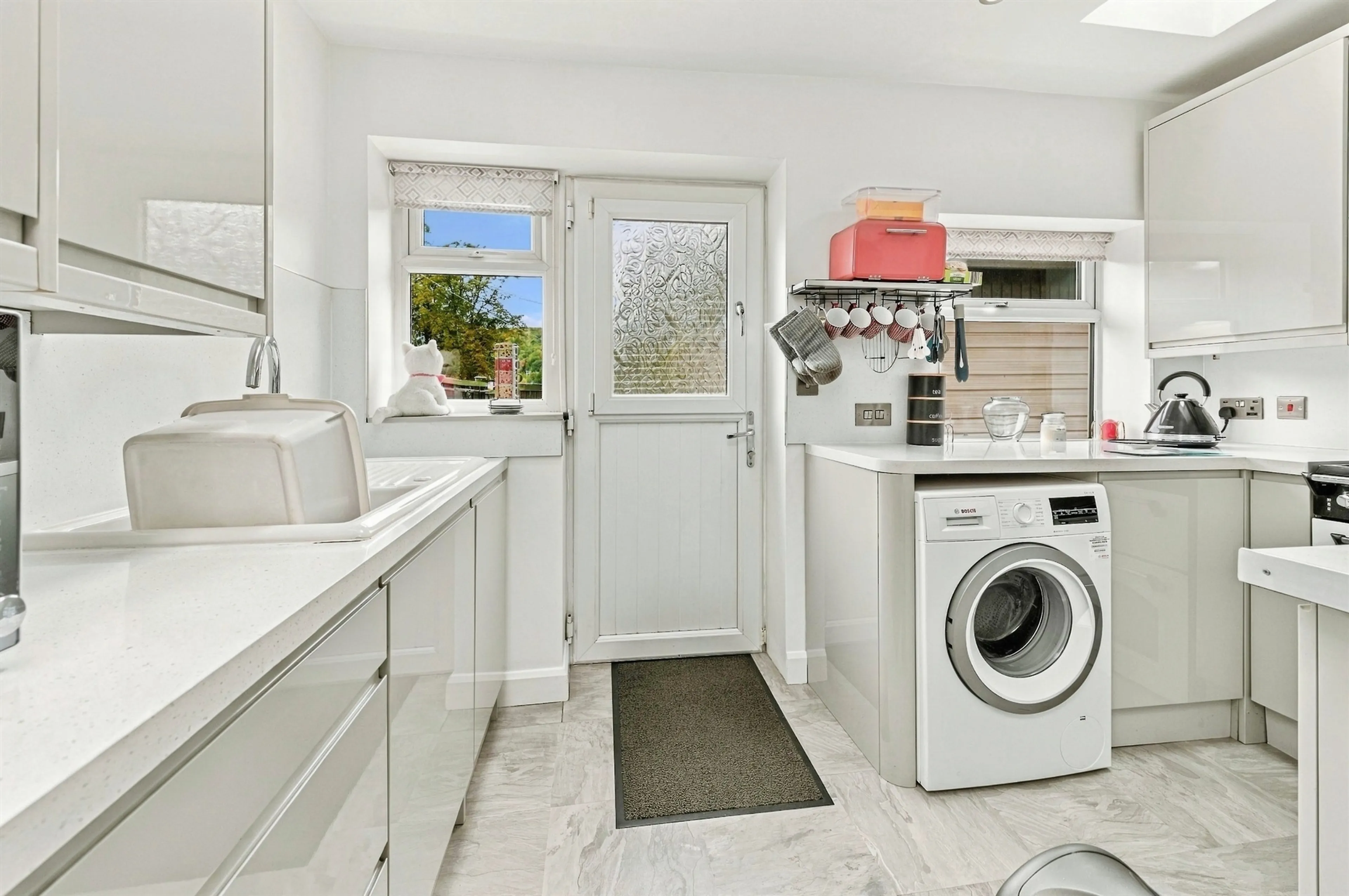 Property at Leeds Road, Huddersfield