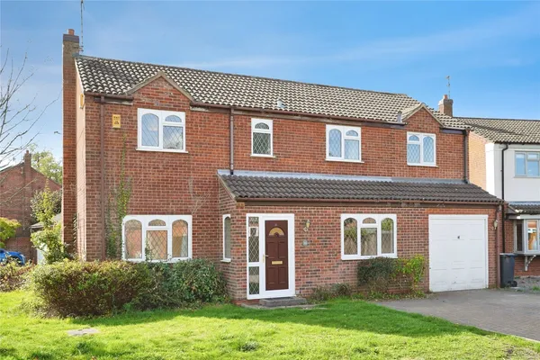 Castle Way, Ashby-de-la-Zouch, Leices...