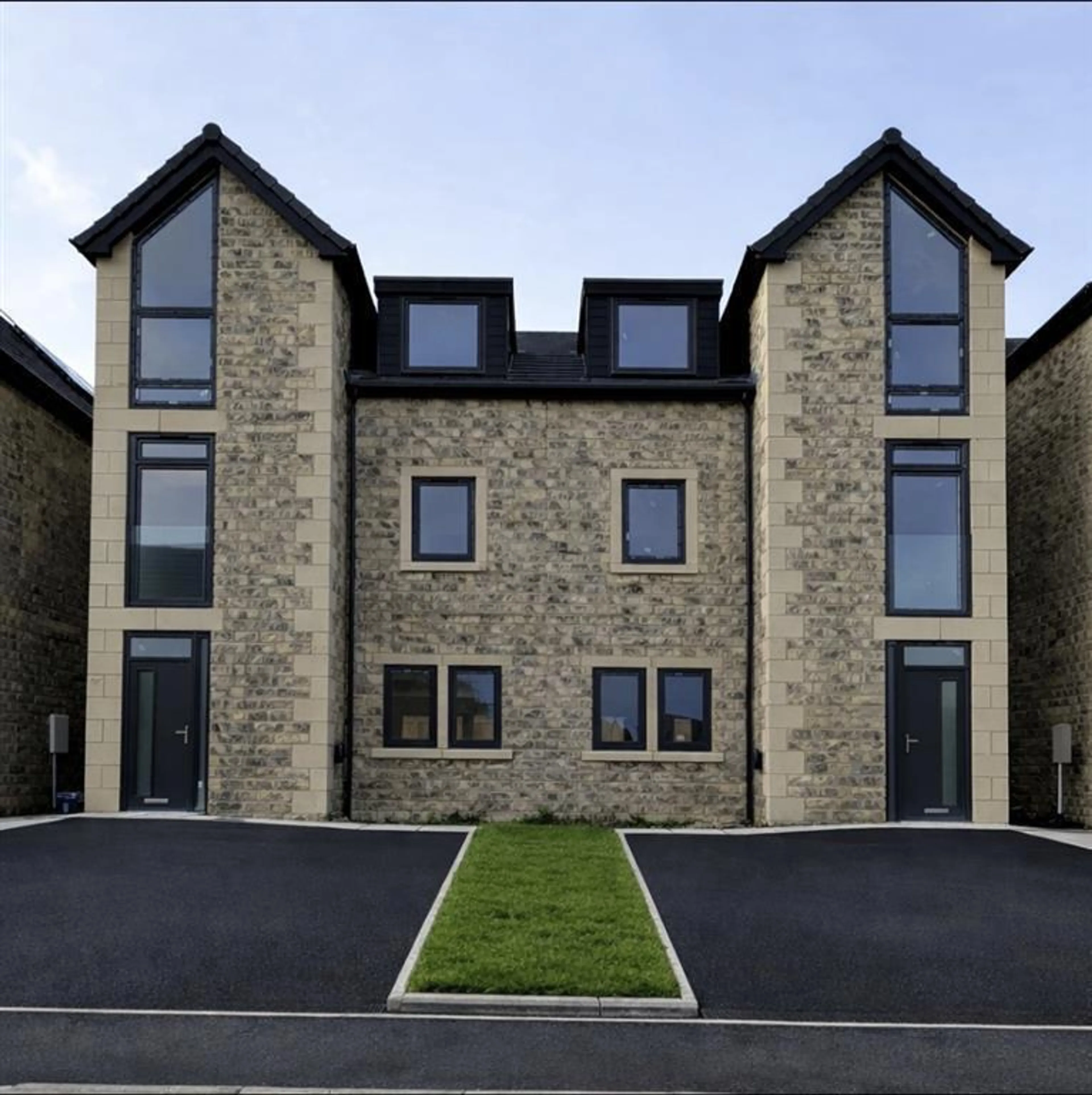 Property at Westfield Lane, Shipley