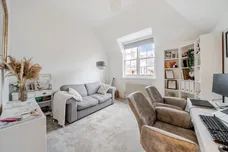 Bluecoats Avenue, Hertford, SG14 photo 5