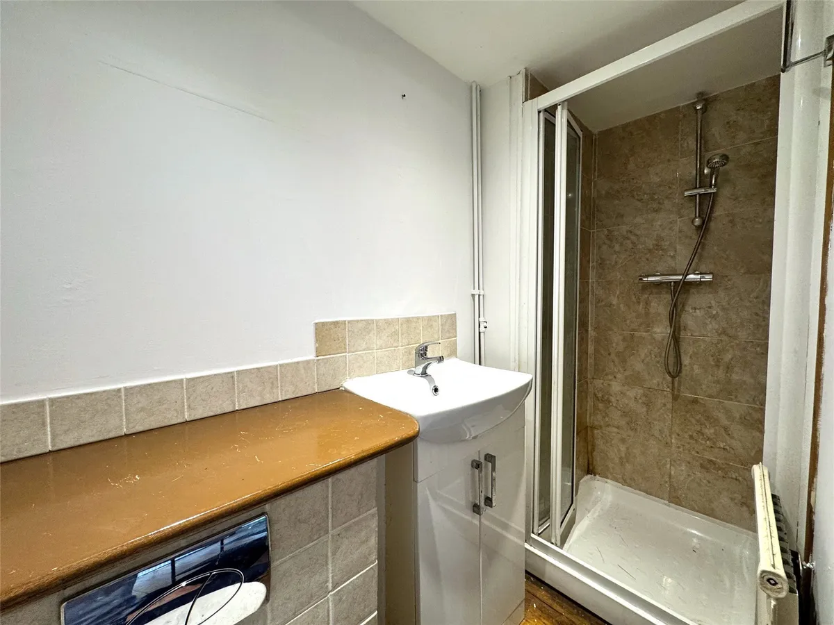 South Lodge Court, Ironsbottom, Reigate, Surrey, RH2