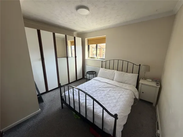 Badgers Close, Flitwick, MK45 photo 5