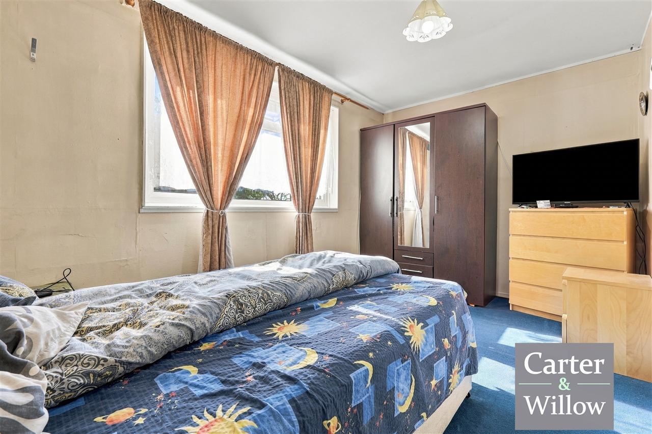 Stratford Close, Dagenham, Essex Image 14