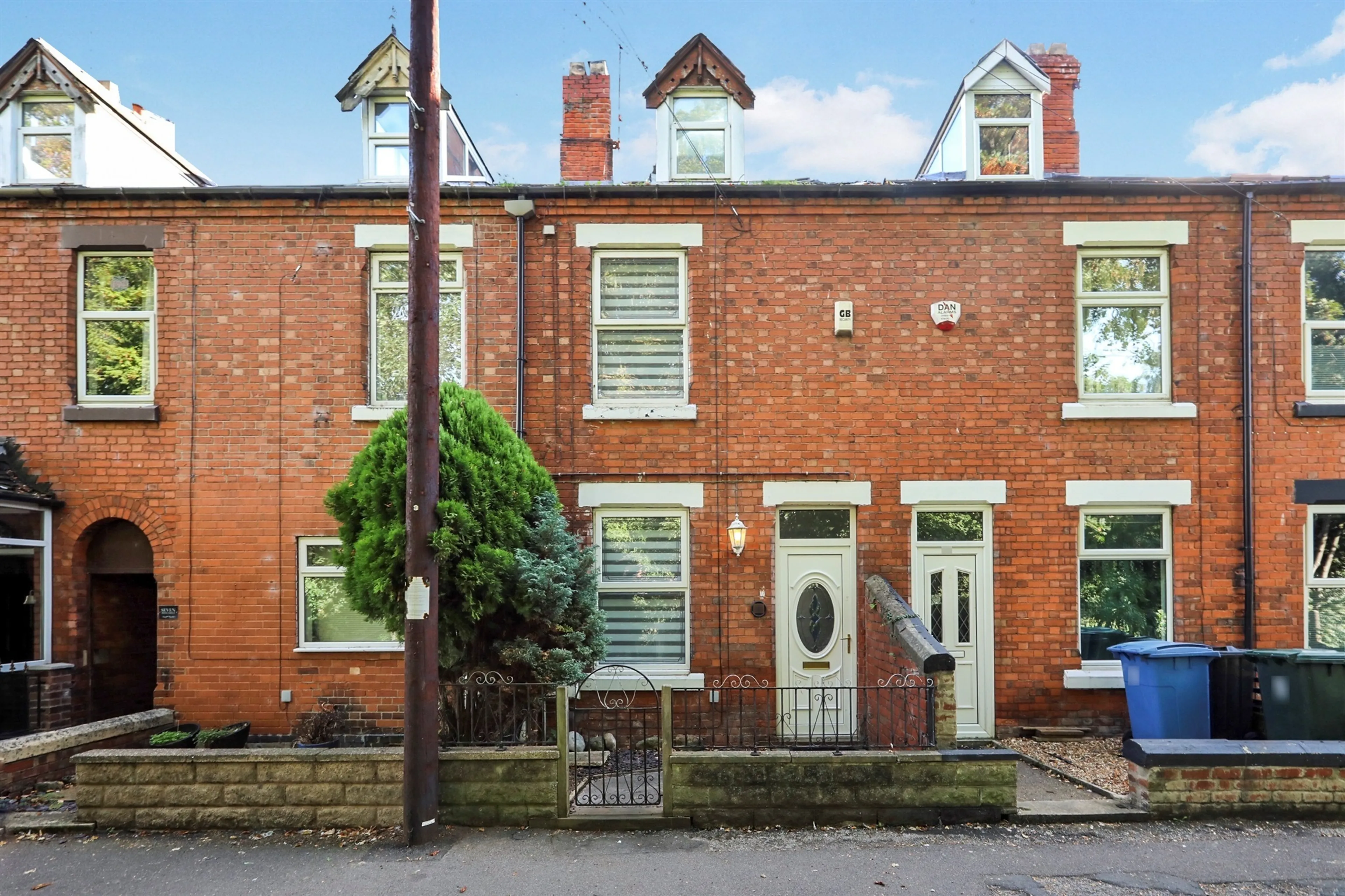 Property at Newcastle Avenue, Worksop