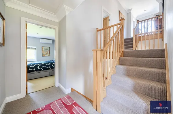 Church Street, Brixworth, NN6 photo 5