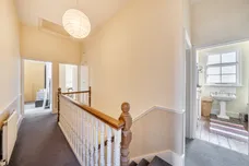 Collingwood Avenue, London, N10 photo 15