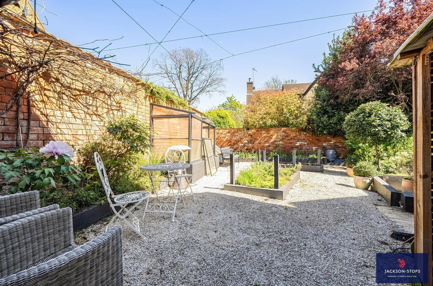 Church Street, Brixworth, NN6 photo 33