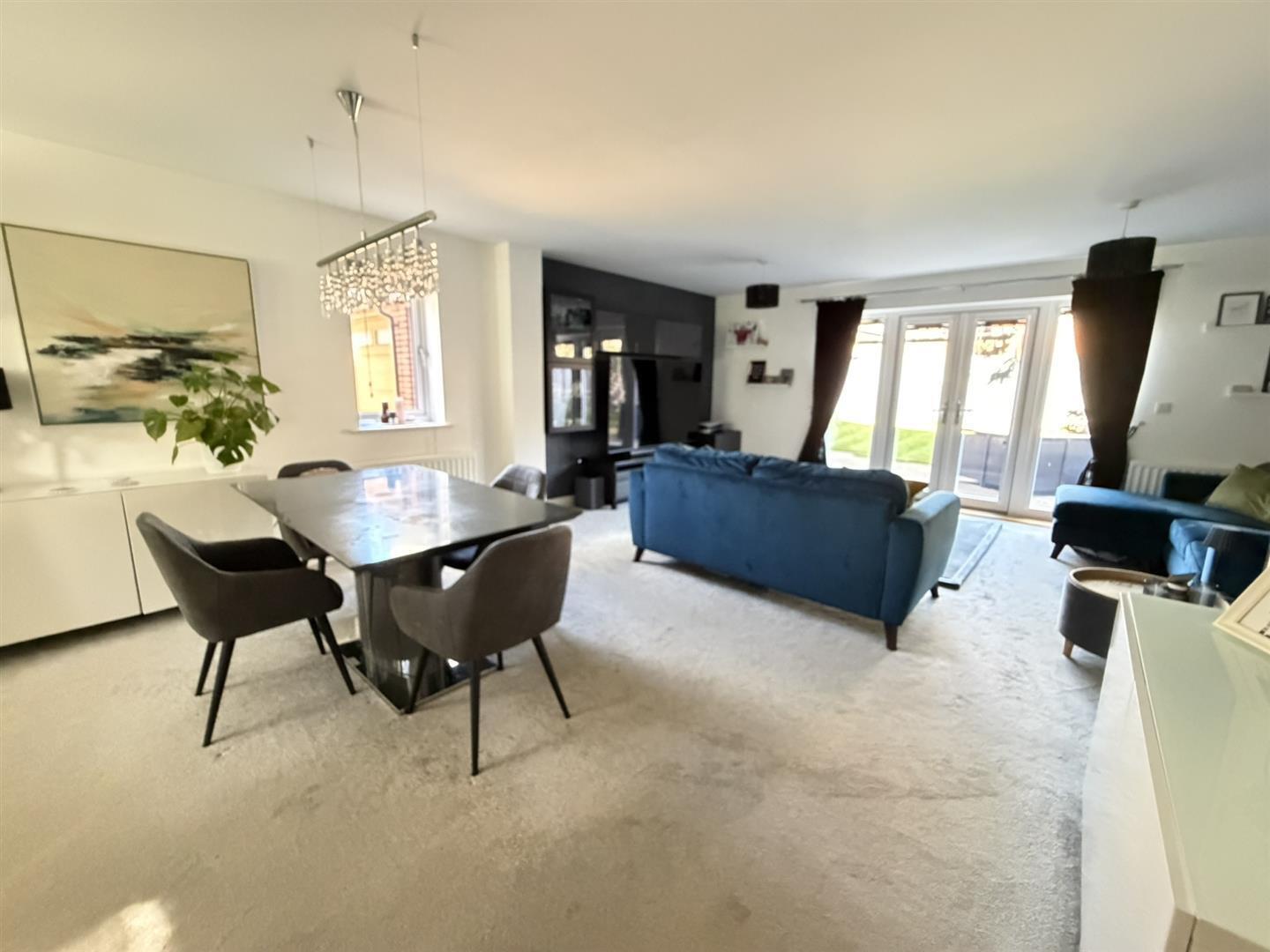 Wymondham Close, Daventry Image 2