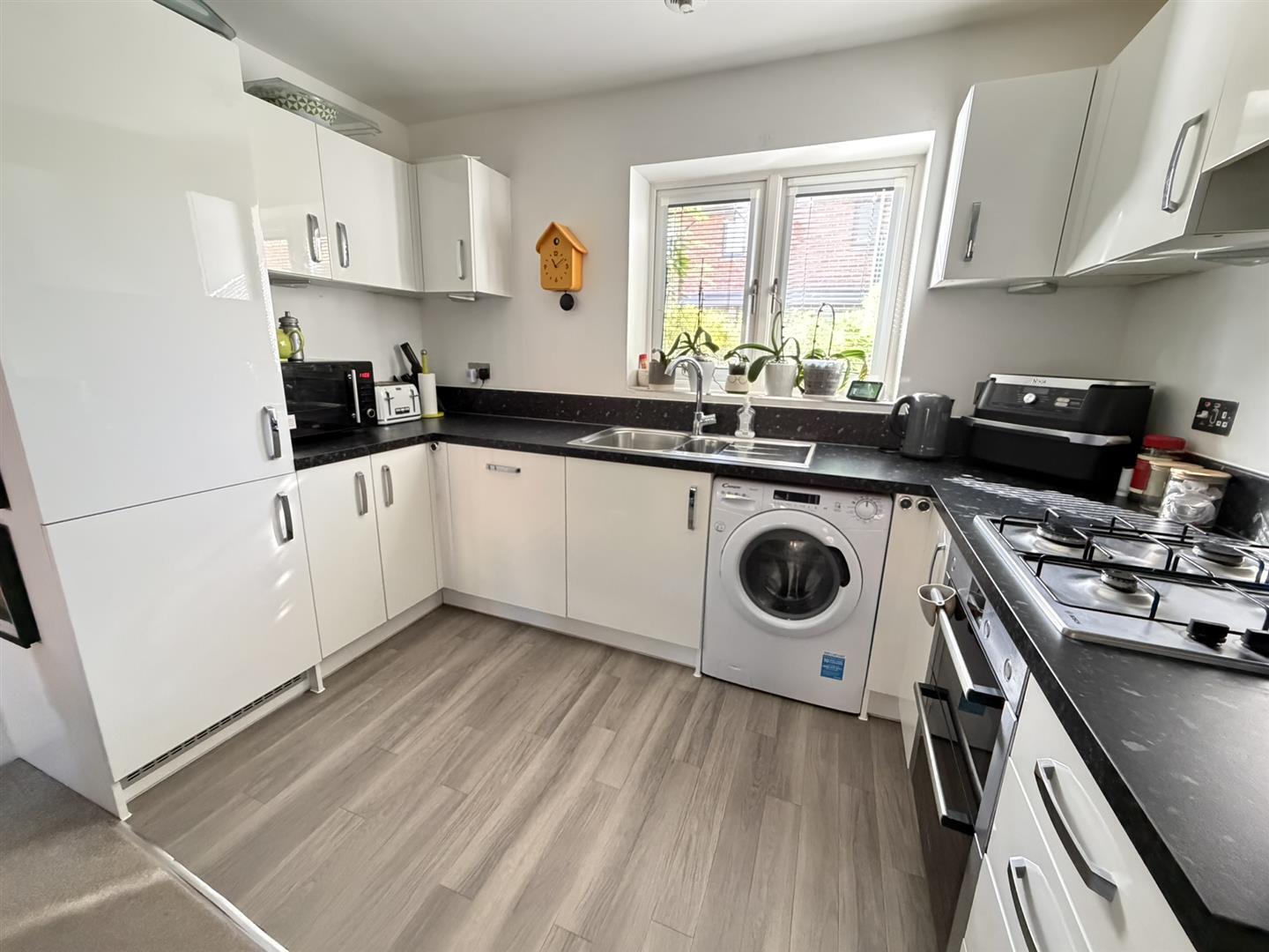 Wymondham Close, Daventry Image 7