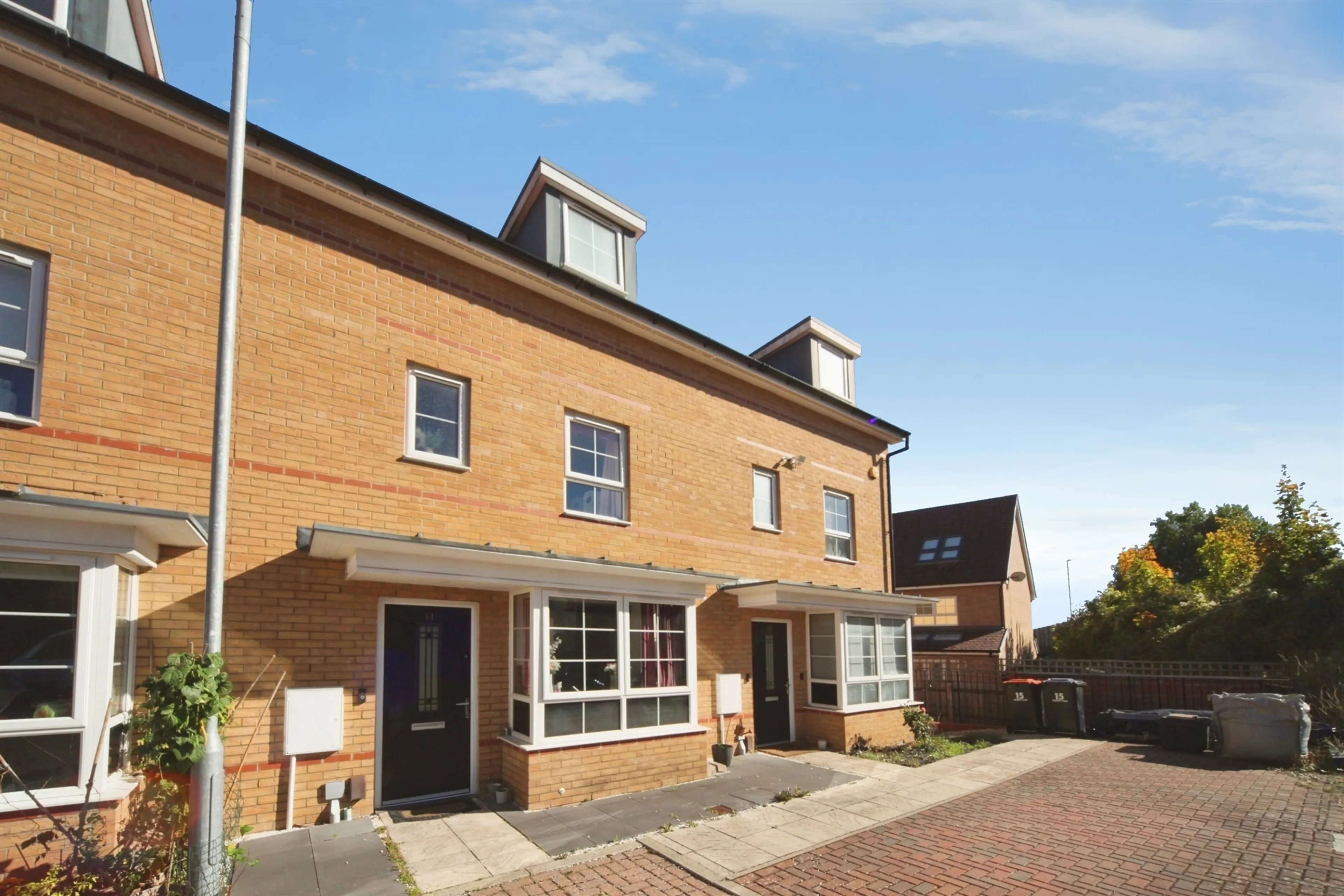 Property at Currency Close, Dunstable