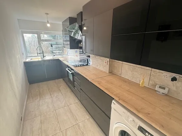 Belfast Walk, Chaddesden, Derby, DE21...