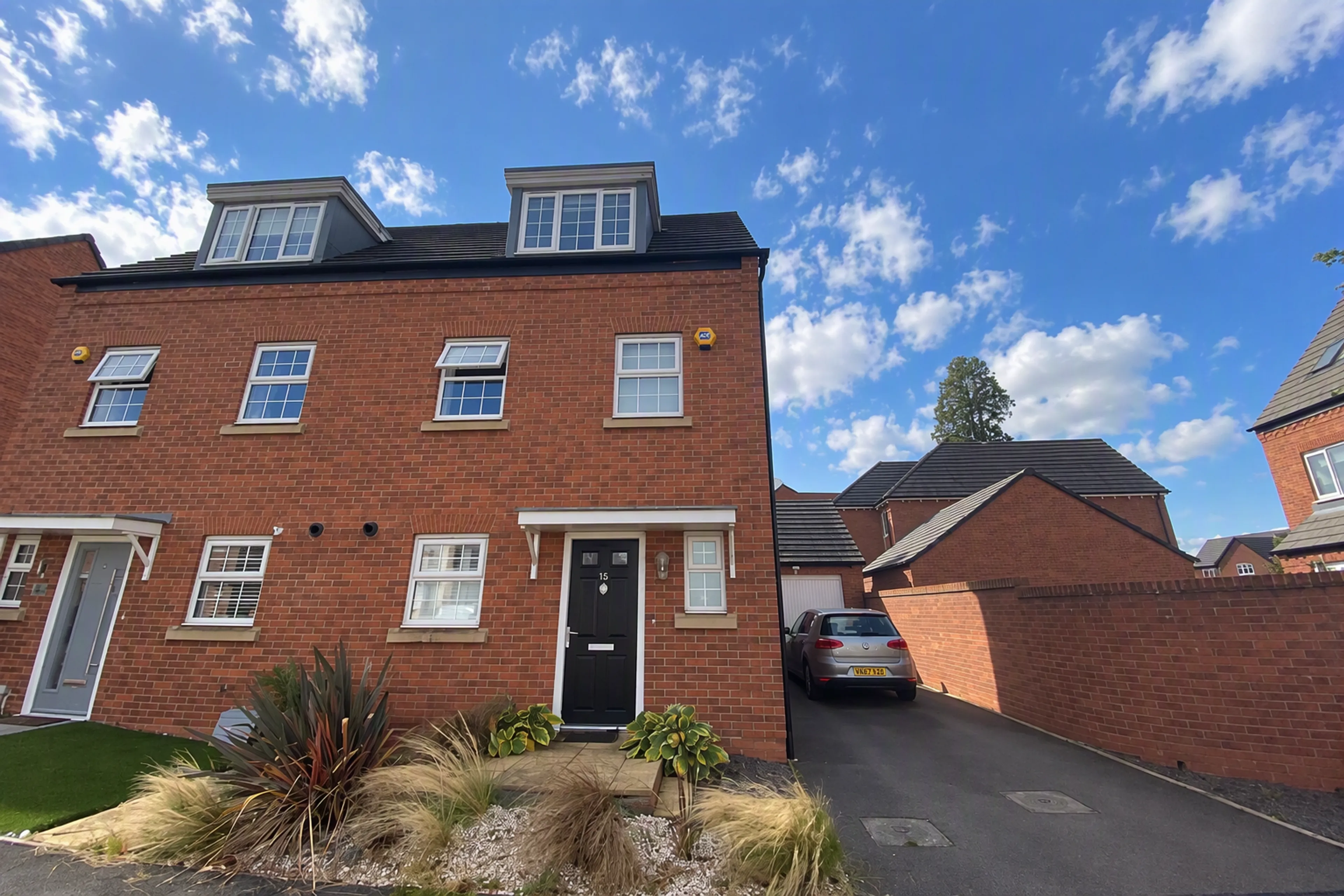 Property photo 0