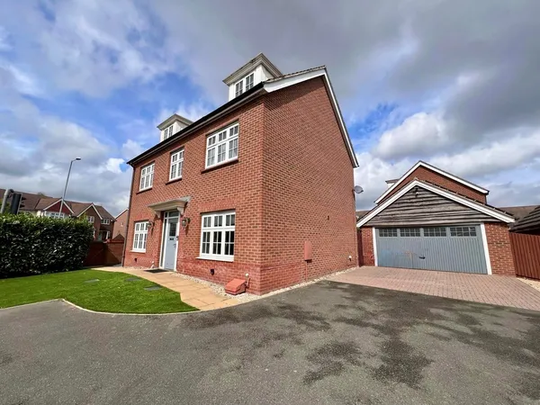 Fernywood Close, Worcester, WR2