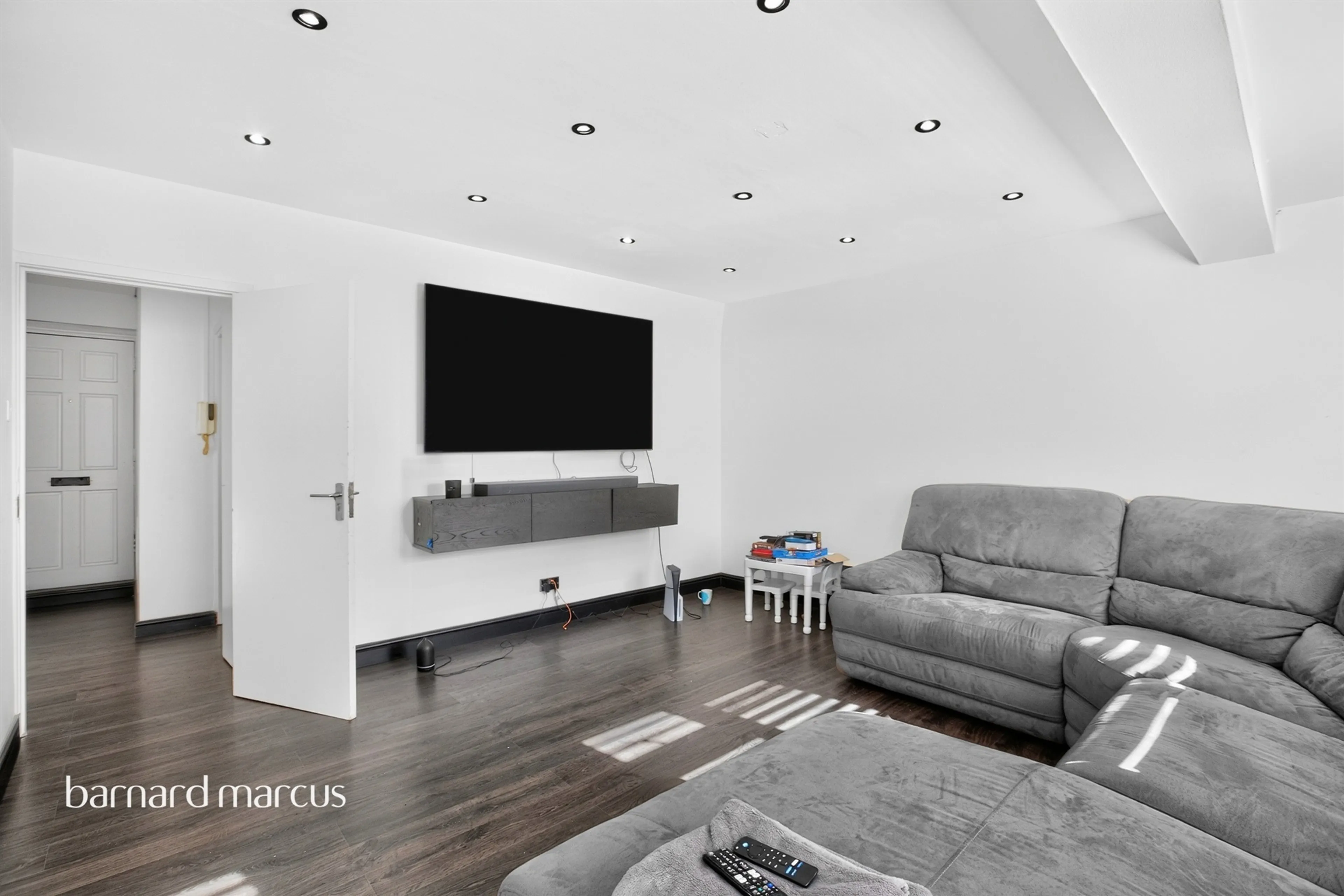 Property at Clayponds Gardens, London