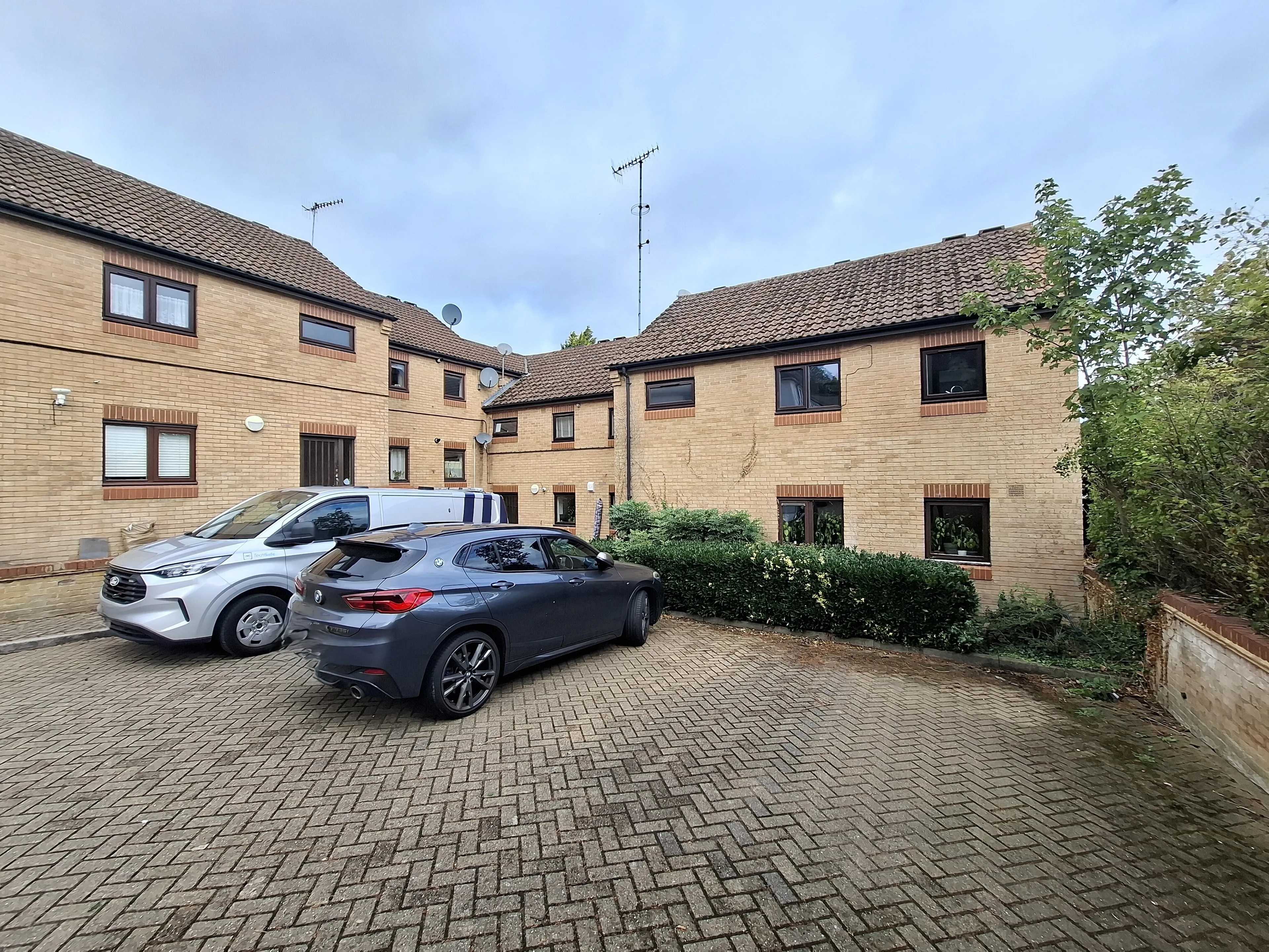 Property at Stratford Way, HEMEL HEMPSTEAD