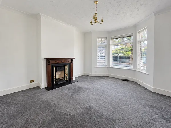 Alexandra Road, South Woodford, E18