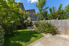 Thorney Hedge Road, London, W4 photo 2