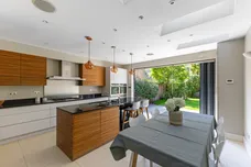 Thorney Hedge Road, London, W4 photo 3