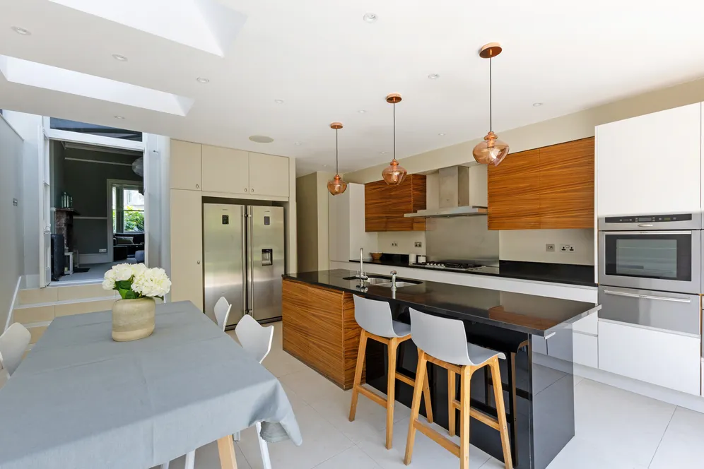 Thorney Hedge Road, London, W4 photo 5