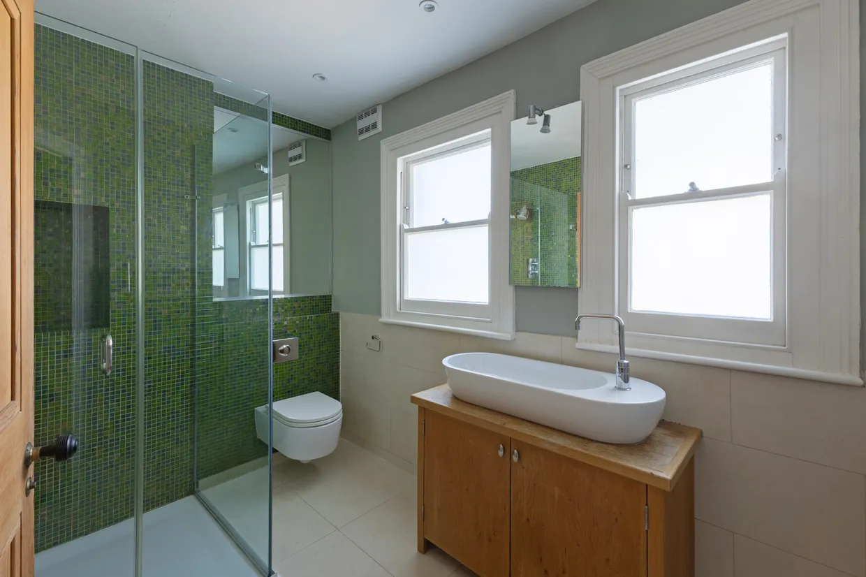 Thorney Hedge Road, London, W4 photo 7