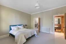 Thorney Hedge Road, London, W4 photo 12