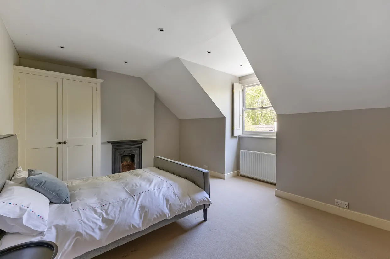 Thorney Hedge Road, London, W4 photo 18