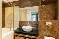 Thorney Hedge Road, London, W4 photo 19