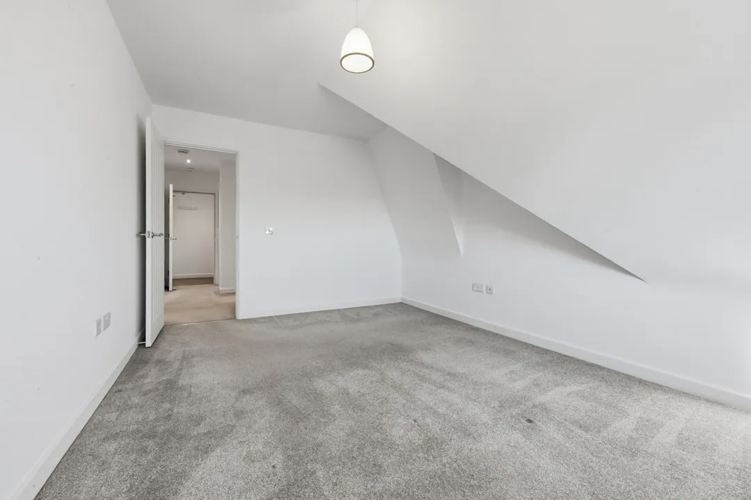 https://mr0.homeflow-assets.co.uk/files/photo/image/48596/8334/_x_/10f37599da45a0e98d5b52dd2b54cda8.jpg