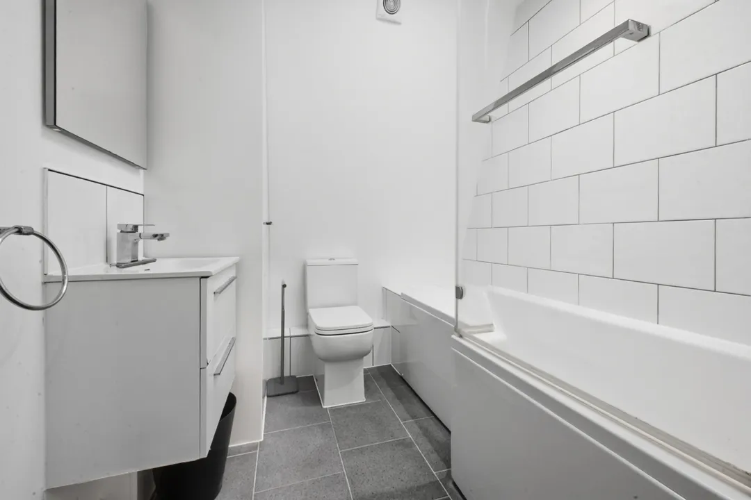 https://mr0.homeflow-assets.co.uk/files/photo/image/48596/8341/_x_/580d8fc3f7d45255c4940fc5ab1a5aac.jpg