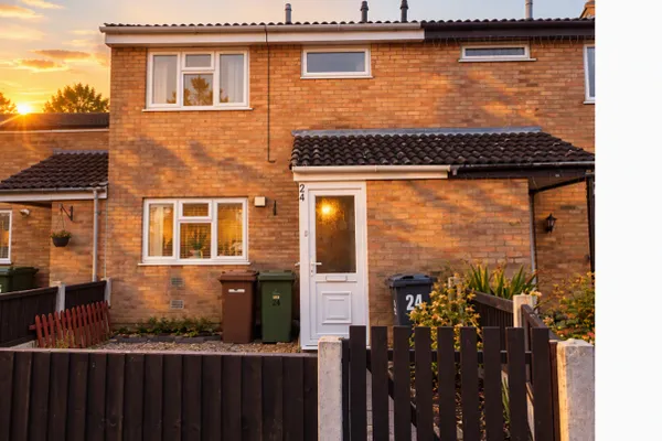 Fairlawn Close, Willenhall, WV13