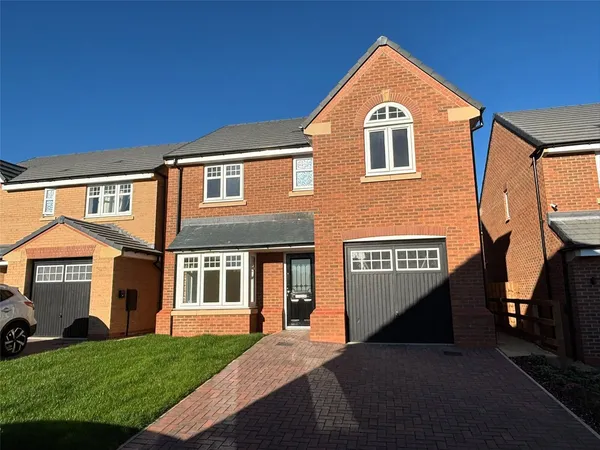 Red Fox Avenue, Stanton Hill, Sutton-...