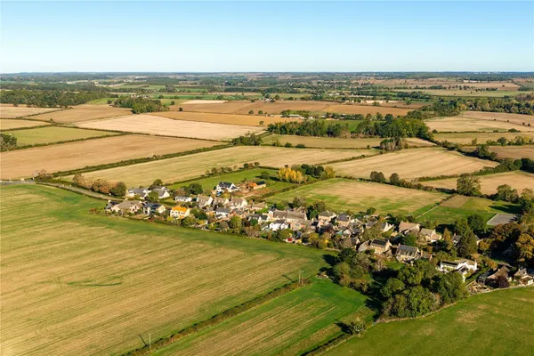 Main Street, Cotterstock, PE8 photo 14