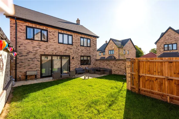 Poppyfield Road, Oundle, PE8 photo 17