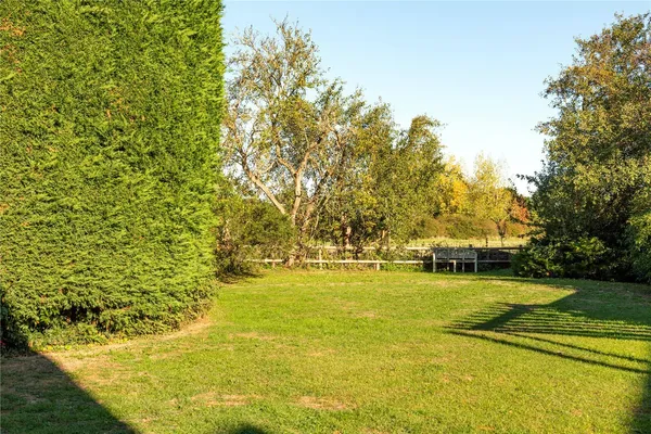 Main Street, Cotterstock, PE8 photo 15