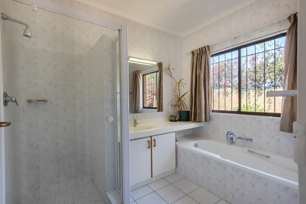 South Africa, Western Cape, Goedehoop, Karl Kielblock Crescent, 8